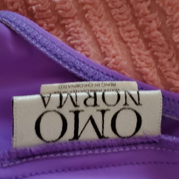 NORMA KAMALI OMO VIOLET PURPLE ๐ ONE PIECE SWIMSUIT MAILLOT PLUNGING NECKLINE - Picture 7 of 16